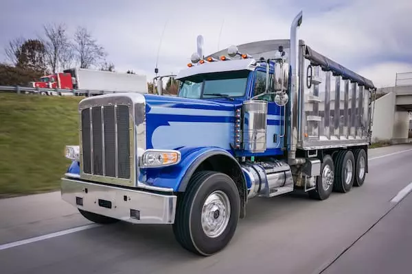 You are currently viewing What Are Hauling Trucks Called?