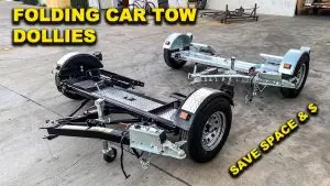 Read more about the article What Is A Car Tow Dolly?