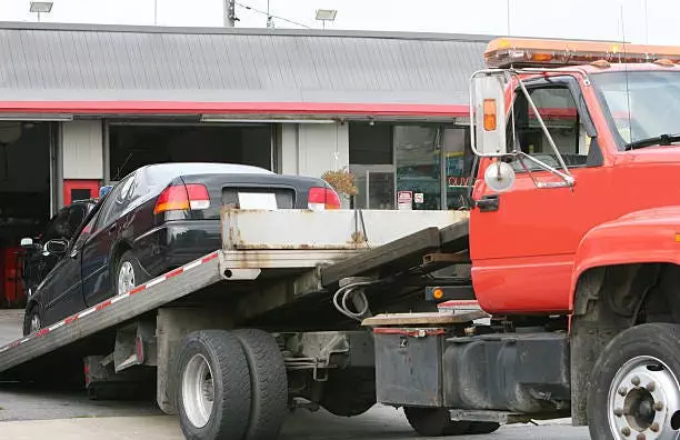 You are currently viewing How Far Can You Tow A Car?