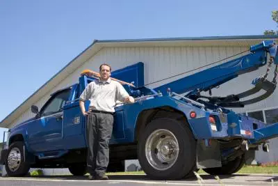 Read more about the article How Can I Make Money With My Own Tow Truck?