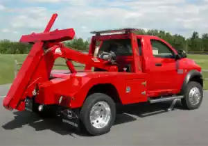 Read more about the article What Is A Light Tow Truck?