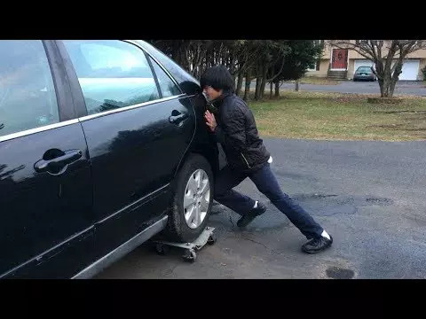 How Do You Move A Car That Doesnt Move?