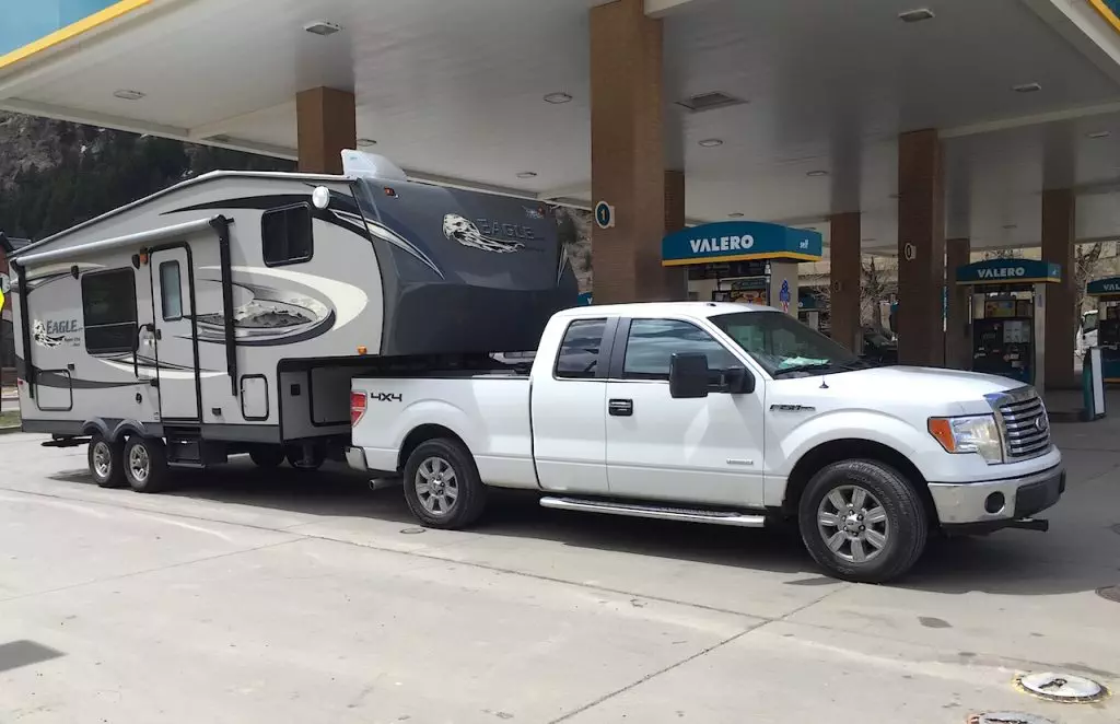 How Fast Can You Tow A 5th Wheel?