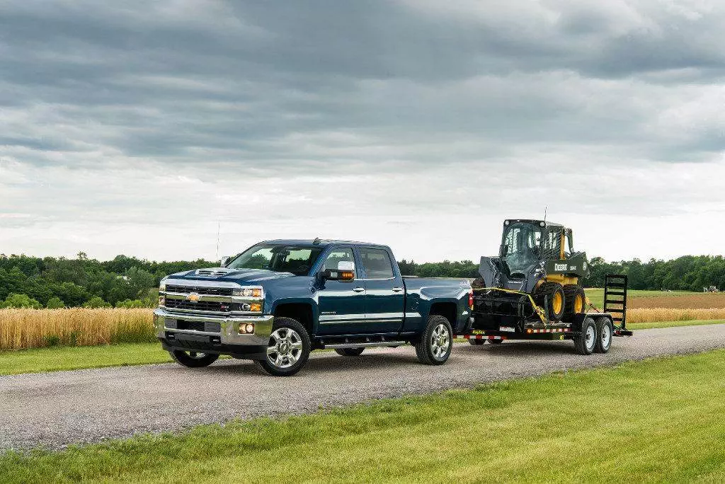 How Much Weight Can A 2500 Truck Pull?